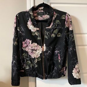 Le château Floral bomber jacket